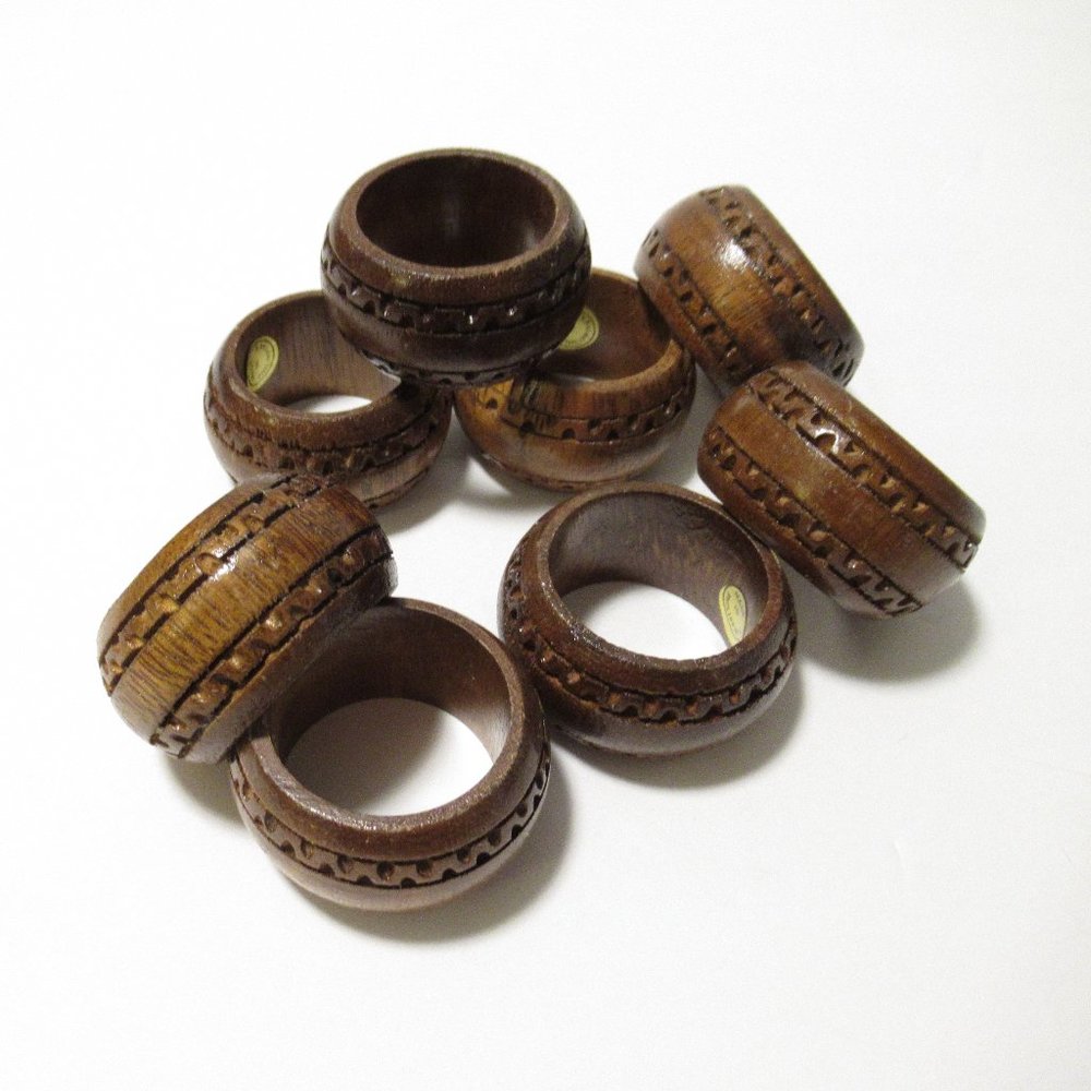 Wooden Napkin Rings Set - Picture 1 of 9